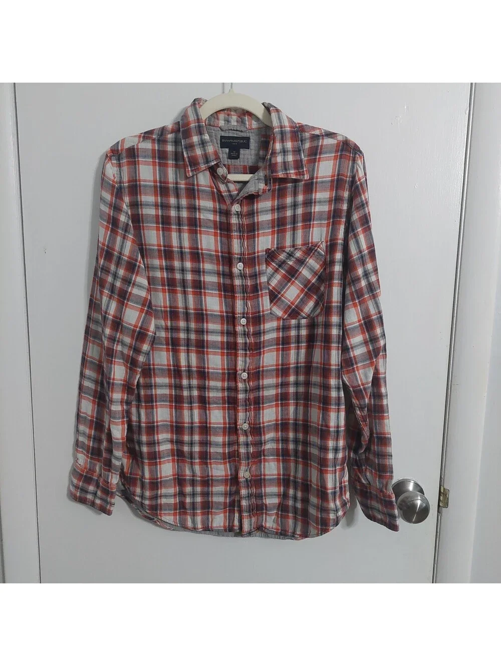 Banana Republic Men's Medium Plaid Button-Up Shirt 100% Cotton